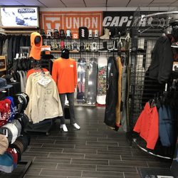 Edge - snowboard proshop