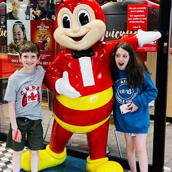 Jollibee - The Bee - Chicken Shop Near Me - Thornhill, Ontario Jollibee - The Bee - Chicken Shop Near Me - Thornhill, Ontario