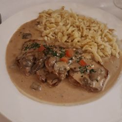 A La Vignette - Kalb mit Rieslingsosse
