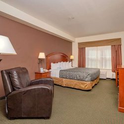 Days Inn by Wyndham Manitou Springs - Guest room