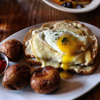 Smith - Croque madam - Bars Near Me - Seattle, Washington