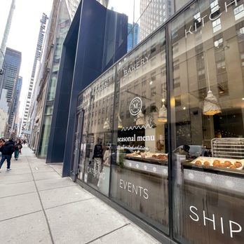 maman - outside - Cafes Near Me - New York, New York