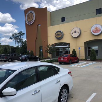 Brew Hub - Great facility - Breweries Near Me - Lakeland, Florida