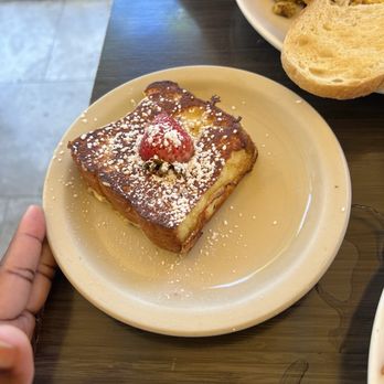 Sweet E's Cafe - Cafes Near Me - Honolulu, Hawaii