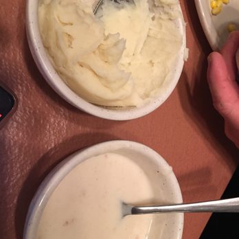 Monte Ne Inn Chicken - Mashed potatoes & Gravy - Southern Near Me - Rogers, Arkansas