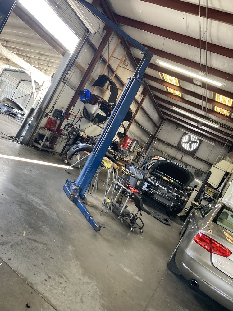 YIMMY’S BODY SHOP 35 Photos & 26 Reviews 3070 Michigan Ave