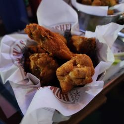 Bombshells - Wings