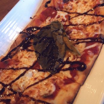 Ventura's Offshore Cafe - Margherita Flatbread - New American Near Me - Northfield, New Jersey