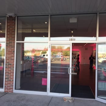 T-Mobile - Mobile Phones Near Me - Wethersfield, Connecticut