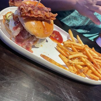 Dave & Buster's Henderson - Flavorless bacon on the Buster's Bacon Burger - Sports Bars Near Me - Henderson, Nevada Dave & Buster's Henderson - Flavorless bacon on the Buster's Bacon Burger - Sports Bars Near Me - Henderson, Nevada