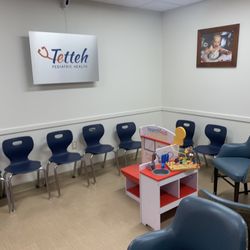 Tetteh Pediatric Health - Waiting troom