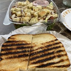 Croutons - Napa Valley salad with Californian panini
