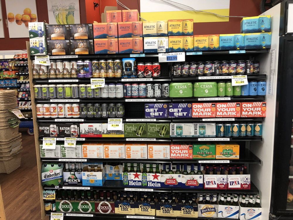 CORNER MARKET Updated October 2024 35 Photos & 34 Reviews 8309