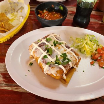 La Esmeralda - Chimi, chips & pico, coke and salsa - Mexican Near Me - Polo, Illinois