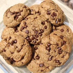 Keto Chocolate Chip Cookies