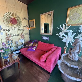 PANWA Thai Massage - Waiting area - Massage Near Me - Huntington Beach, California PANWA Thai Massage - Waiting area - Massage Near Me - Huntington Beach, California