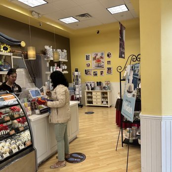 Nothing Bundt Cakes - Yummy cake's in different sizes displayed. - Bakeries Near Me - Sunnyvale, California Nothing Bundt Cakes - Yummy cake's in different sizes displayed. - Bakeries Near Me - Sunnyvale, California