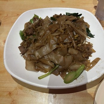 Banana Bay Restaurant - Pad See Ew - Thai Near Me - Rowland Heights, California Banana Bay Restaurant - Pad See Ew - Thai Near Me - Rowland Heights, California