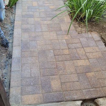 Beyond Remodeling and Building - The walkway to the driveway. - General Contractors Near Me - Encino, California Beyond Remodeling and Building - The walkway to the driveway. - General Contractors Near Me - Encino, California