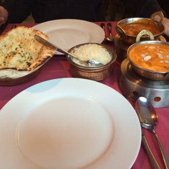 L'Everest - Madras w/ chicken & Chicken Tikka Massala + Pilau Rice + Garlic Naan - Indian Near Me - Ixelles, BRU L'Everest - Madras w/ chicken & Chicken Tikka Massala + Pilau Rice + Garlic Naan - Indian Near Me - Ixelles, BRU