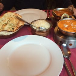 L'Everest - Madras w/ chicken & Chicken Tikka Massala + Pilau Rice + Garlic Naan