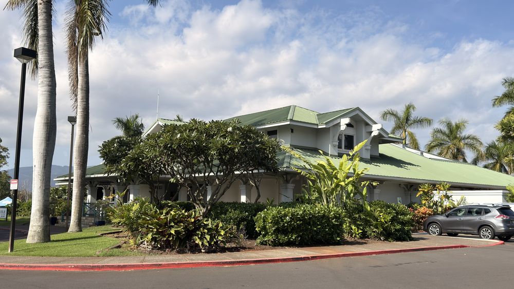 Waikele Country Club Logo