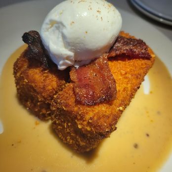 Koko Head Cafe - Corn flakes French Toast - Breakfast & Brunch Near Me - Honolulu, Hawaii