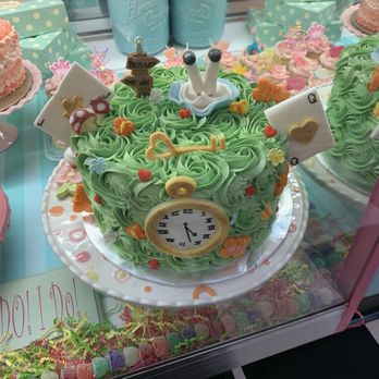 New York Cupcakes - Alice in wonderland cake - Bakeries Near Me - Bellevue, Washington New York Cupcakes - Alice in wonderland cake - Bakeries Near Me - Bellevue, Washington
