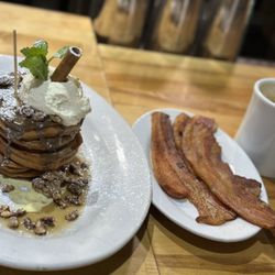 Green Eggs Cafe - Cinnamon Bun French toast, bacon