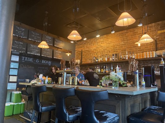 Tide & Boar Gastropub by null