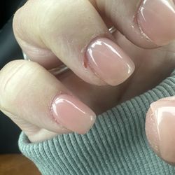 Silver Lake Nails - My skin is cut! The tech totally ignored it!
