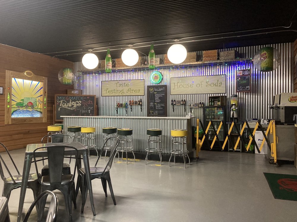 Twig's Beverage Logo