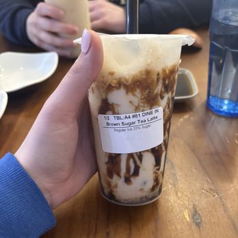 Din Soup Dumplings - Brown Sugar Tea Latte - Dim Sum Near Me - Brooklyn, New York