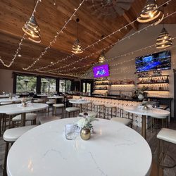 Trout Farm Inn - Bar/ Sitting Areas
