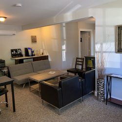 NOVITSKY MD boutique mind doctors - Novitsky MD boutique mind doctors Waiting Area