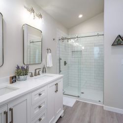 Pacific Craft Construction - Master Bathroom Remodel