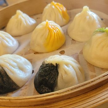 Yang Kee Dumpling-ROSEVILLE - Our Yan kee Soup Dumplings! This is a sample of the soup dumplings they offer - Dim Sum Near Me - Roseville, California Yang Kee Dumpling-ROSEVILLE - Our Yan kee Soup Dumplings! This is a sample of the soup dumplings they offer - Dim Sum Near Me - Roseville, California