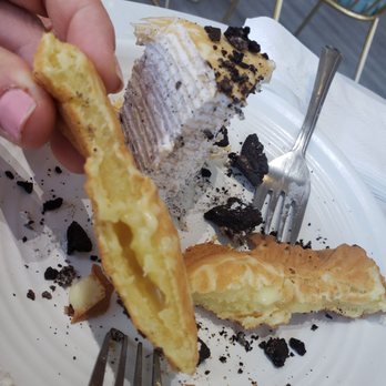 Miss Cheese Tea Cafe - Custard Taiyaki (inside) and Oreo Crepe - Bubble Tea Near Me - Pasadena, California