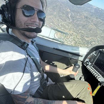 Aviators Flight Academy - Flight Instruction Near Me - Van Nuys, California Aviators Flight Academy - Flight Instruction Near Me - Van Nuys, California