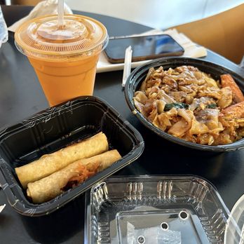 LENOXTHAI - Pad Kee Mao - Thai Near Me - New York, New York LENOXTHAI - Pad Kee Mao - Thai Near Me - New York, New York