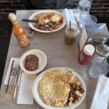 Millie's Cafe - Pasadena - Neptune's Mess with Turkey sausage and Lox Benedict - Breakfast & Brunch Near Me - Pasadena, California Millie's Cafe - Pasadena - Neptune's Mess with Turkey sausage and Lox Benedict - Breakfast & Brunch Near Me - Pasadena, California