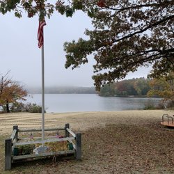 Historic Harrisville - Park on lake