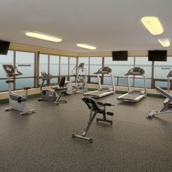 Edgewater Hotel and Waterpark - Fitness center overlooking Lake Superior!