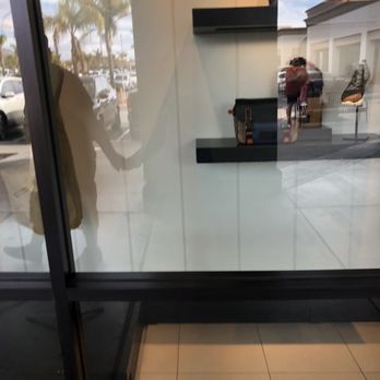 Coach - Window shopping xD - Accessories Near Me - Pismo Beach, California