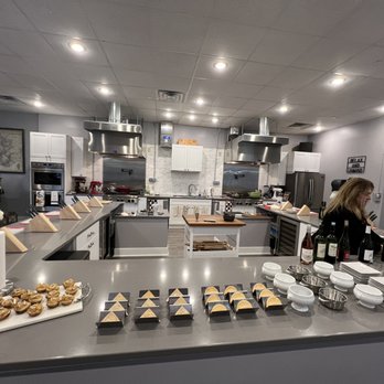 Black Diamond Culinary - Had a great Wine Wednesday this evening with the ladies! - Cooking Classes Near Me - Franklin, Tennessee Black Diamond Culinary - Had a great Wine Wednesday this evening with the ladies! - Cooking Classes Near Me - Franklin, Tennessee