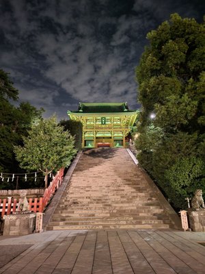 Tsurugaoka Hachimangu by null