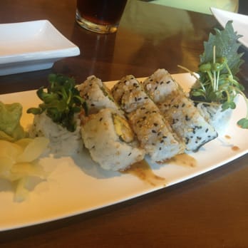 Pacific Catch - Shiso fine roll - Seafood Near Me - Campbell, California