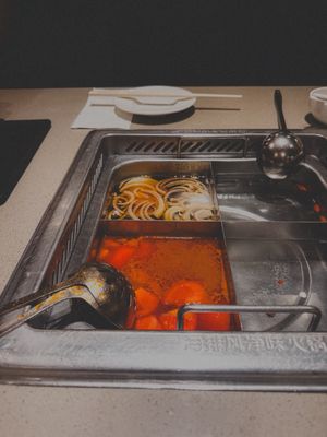 Haidilao Hot Pot Toronto Downtown by null