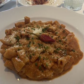 Donna Mare - Spicy vodka sauce and rigatoni - Pizza Near Me - Miami Beach, Florida Donna Mare - Spicy vodka sauce and rigatoni - Pizza Near Me - Miami Beach, Florida
