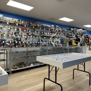 BRICKS & MINIFIGS - Updated January 2026 - 34 Photos & 23 Reviews